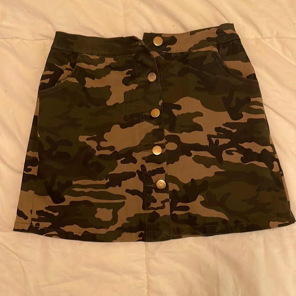 CUTE ARMY SKIRT
